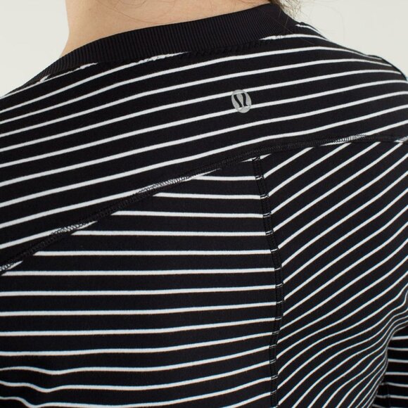 Lululemon Base Runner Long Sleeve In Parallel Stripe Black White / Black Size 4 - Picture 3 of 7